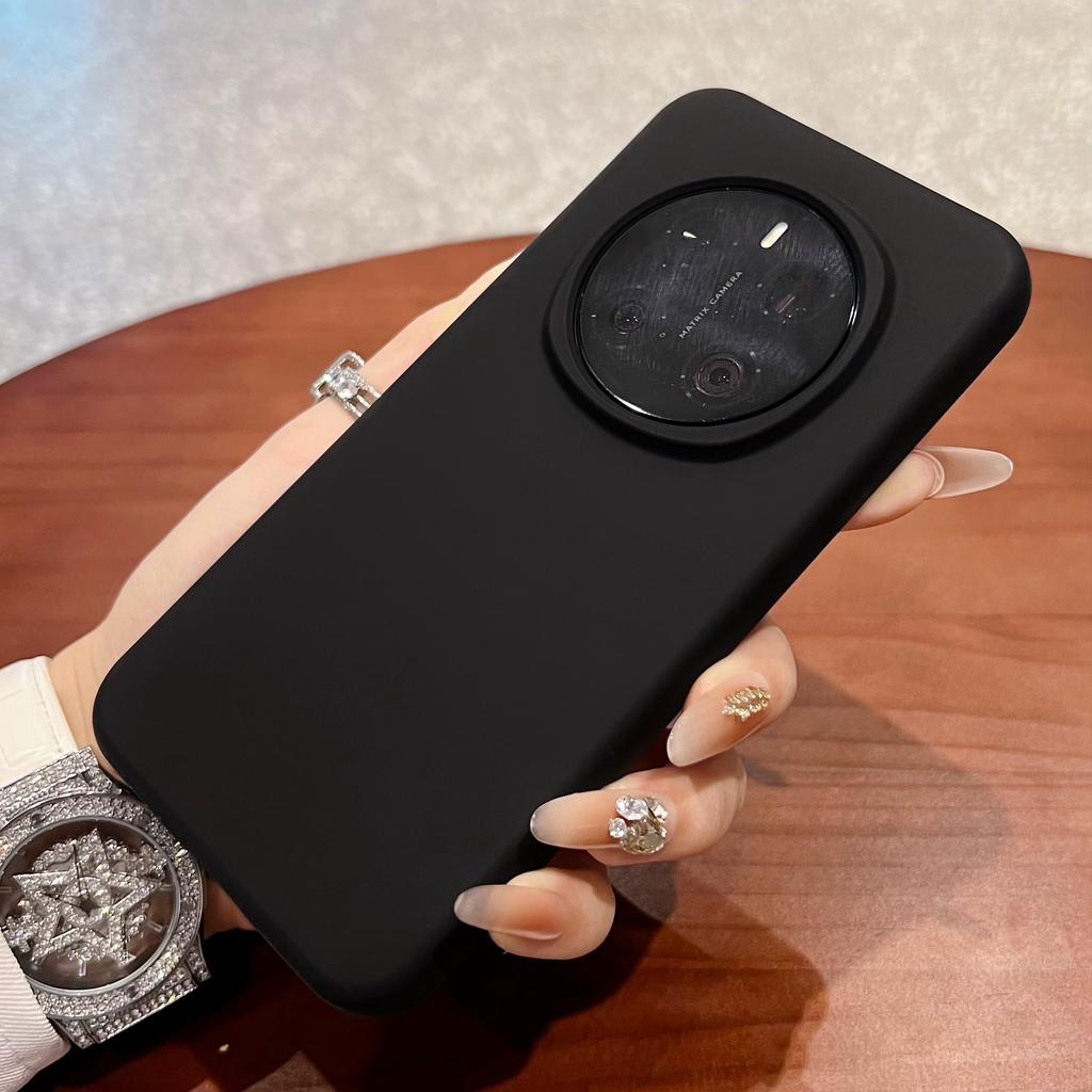 För Honor Magic7 Pro 5G Skal Hudvänligt Flytande Silikon+PC Telefonskydd