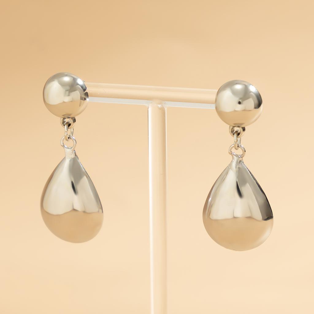 Elegant Water Droplet Pendant Earrings for Women Trendy Charms Large Drop Earrings Female Accessories 2026 Fashion Jewelry Girls
