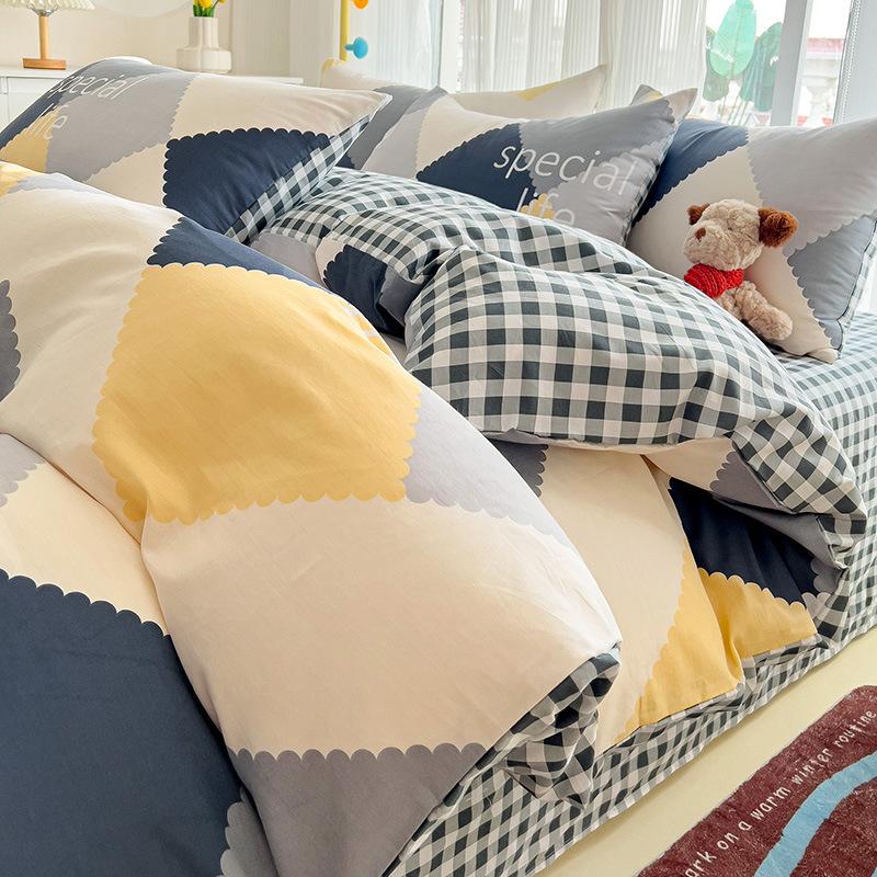 Bedding Four-piece Set Printed Skin-friendly Water Wash Sheets Quilt Cover Pillowcase Set