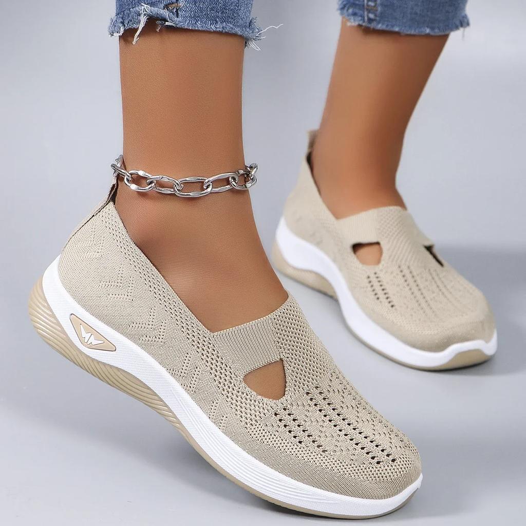 Fashion Women's Shoes Spring New Middle Aged and Elderly Mom Shoes Soft Soled Breathable Women's Casual ShoesSports Shoes