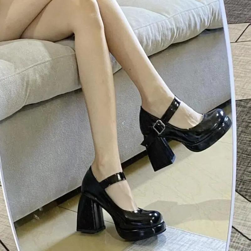 Women's Sexy Super High Heels 10cm 2025 Retro Black Waterproof Platform Shoes with Ankle Straps Lolita Shoes Zapatos De Mujer