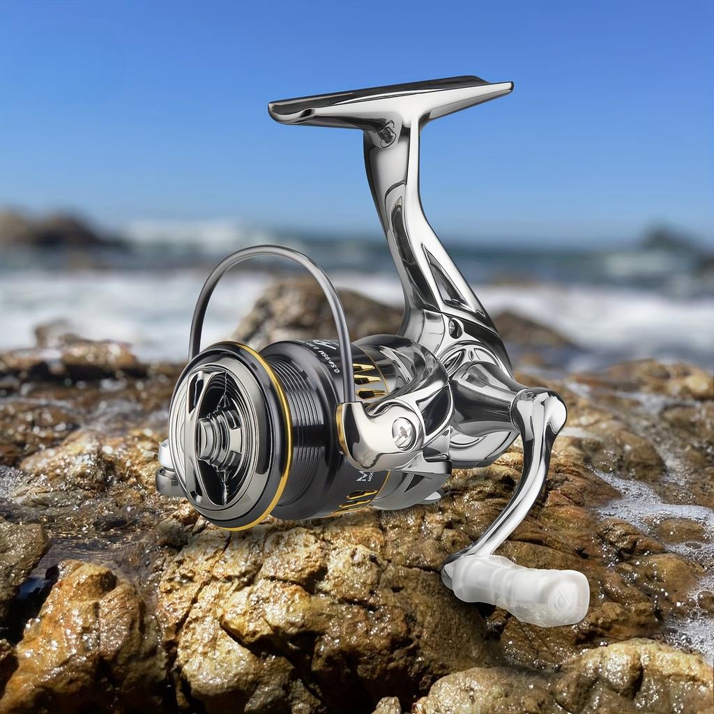 Ultralight 159g Rotating Aluminum Alloy Fishing Reel 3+1 BB Seamless Smooth System Suitable for Freshwater and Saltwater 4.8:1 Ratio 3KG Drag Power
