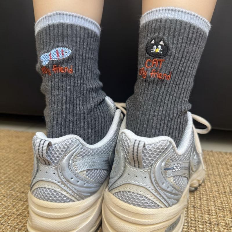 Chaussettes en coton à poils longs pour femmes, nouveau style d'automne, version AB personnalisée, chat brodé, petit poisson, lettres, à poils longs tubulaires