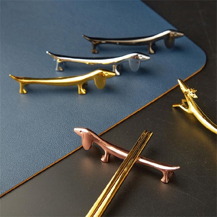 Easy To Clean Zinc Alloy Dachshund Chopstick Stand Holder for Home Dinning Table