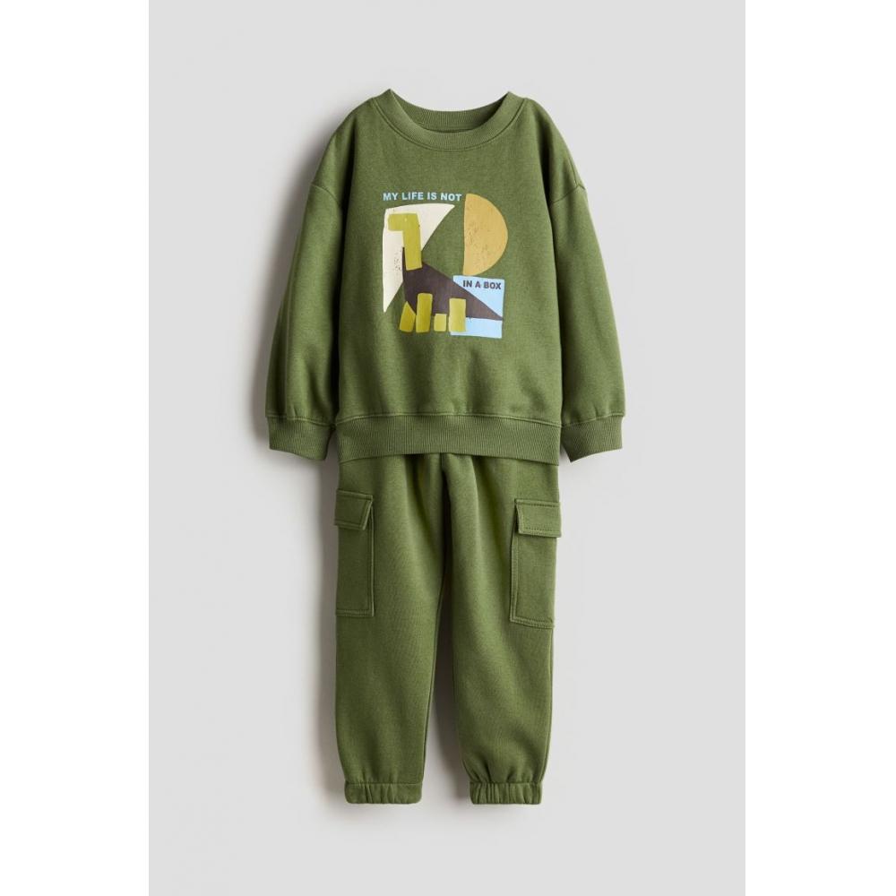 

H M Sweat 2 piece set green dinosaur