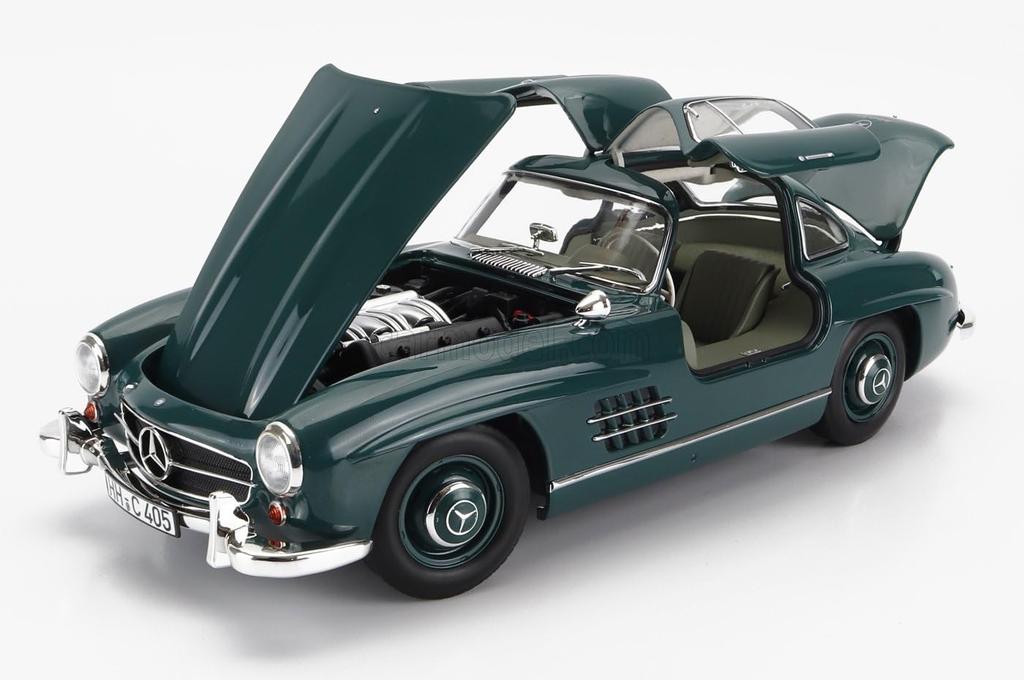 Norev Scale 300SL 1954 Green Gullwing Diecast Car with Full Opening and Closing Mechanism 1/18 Mercedes-Benz (W198)