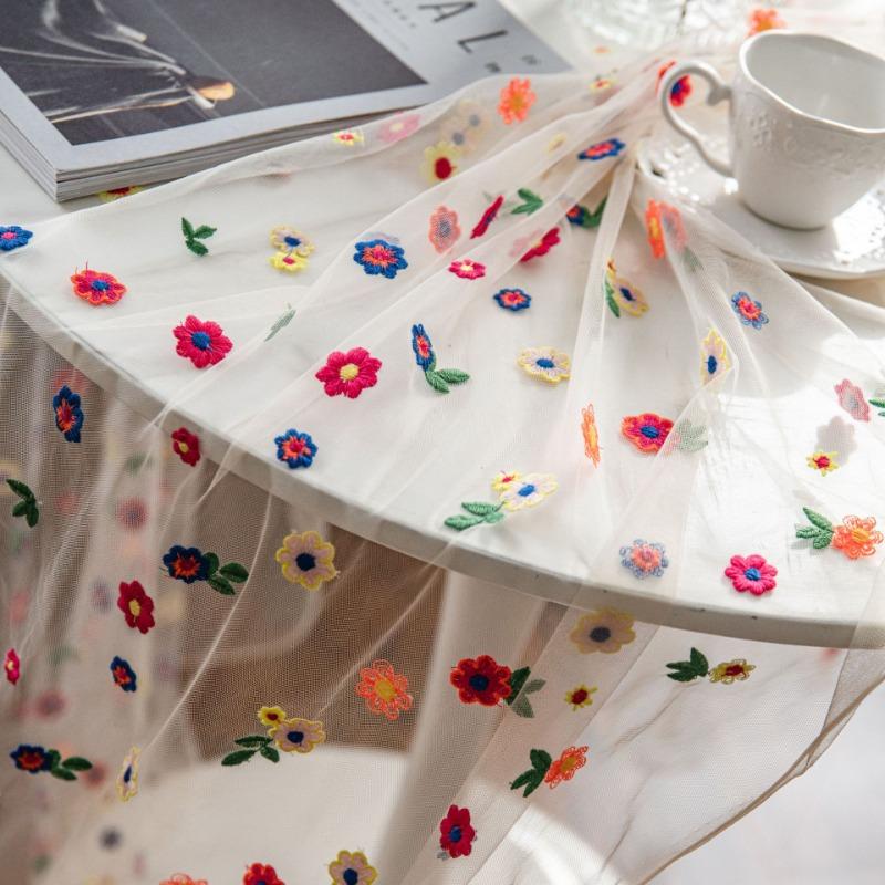 1pcs Colorful Floral Embroidery Table Cloth Simple Elegant Lace Transparent Tablecloth Festival Wedding Party Decor Tablecloth