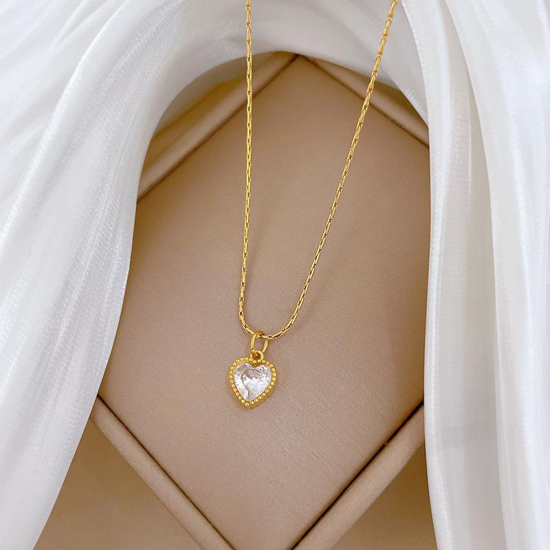 Women s Collarbone Heart-shaped Minimalist Necklace