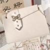 [Ugou Xiaopu] Ita Bag with Butterfly Decoration, Cream [Parallel Import]