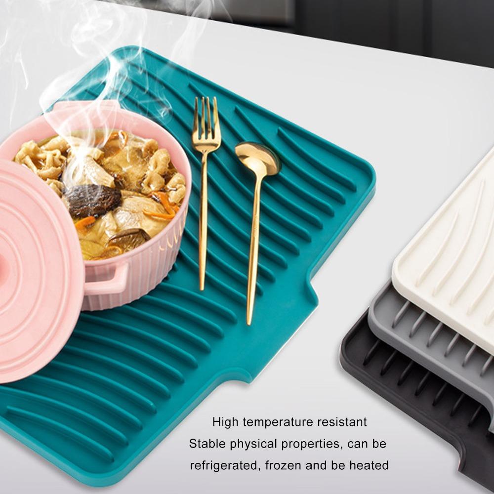 Küchenwerkzeug Silikon Geschirrtrockenmatte Rutschfest Geruchlos Geschirrtrockenunterlage Schräges Design Leicht zu Reinigen Abtropfmatte Schublade/Kühlschrank