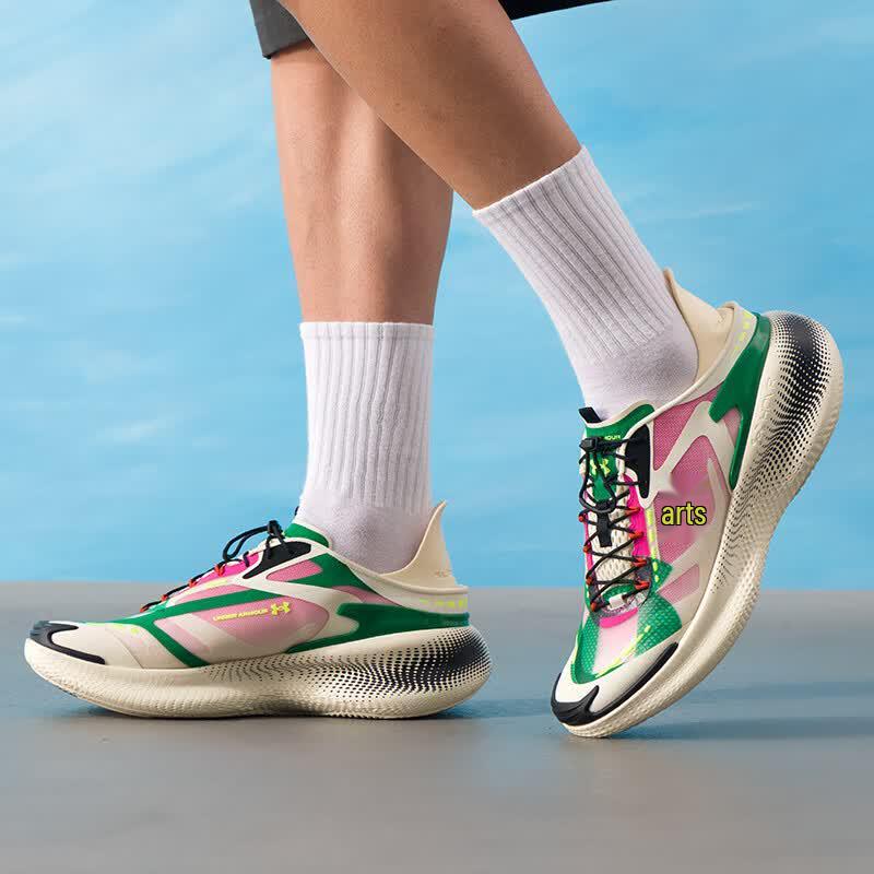 Under Armour ECHO Unisex Sports Lifestyle Shoes EU 42.5