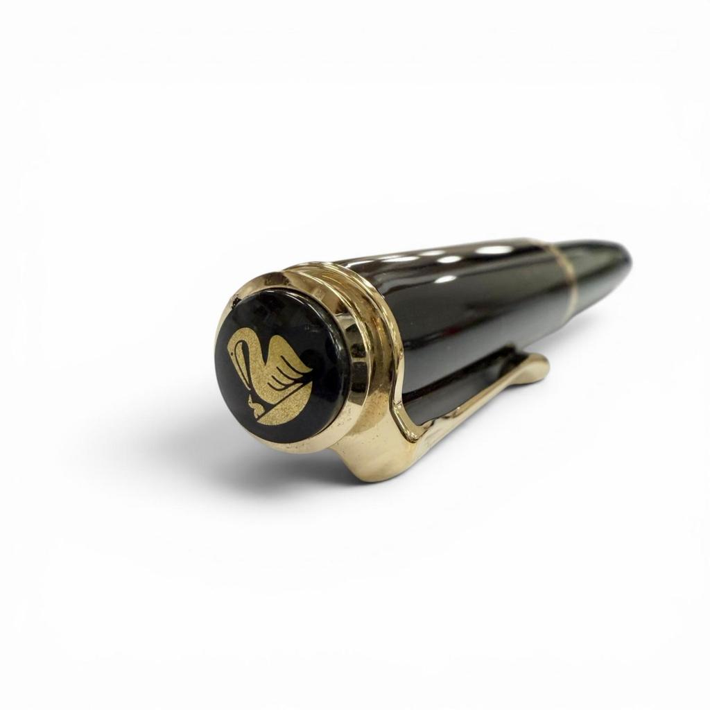 Excellent PERIKAN Fountain Pen Souverene M400 Green Stripe Black 14K Mens Used