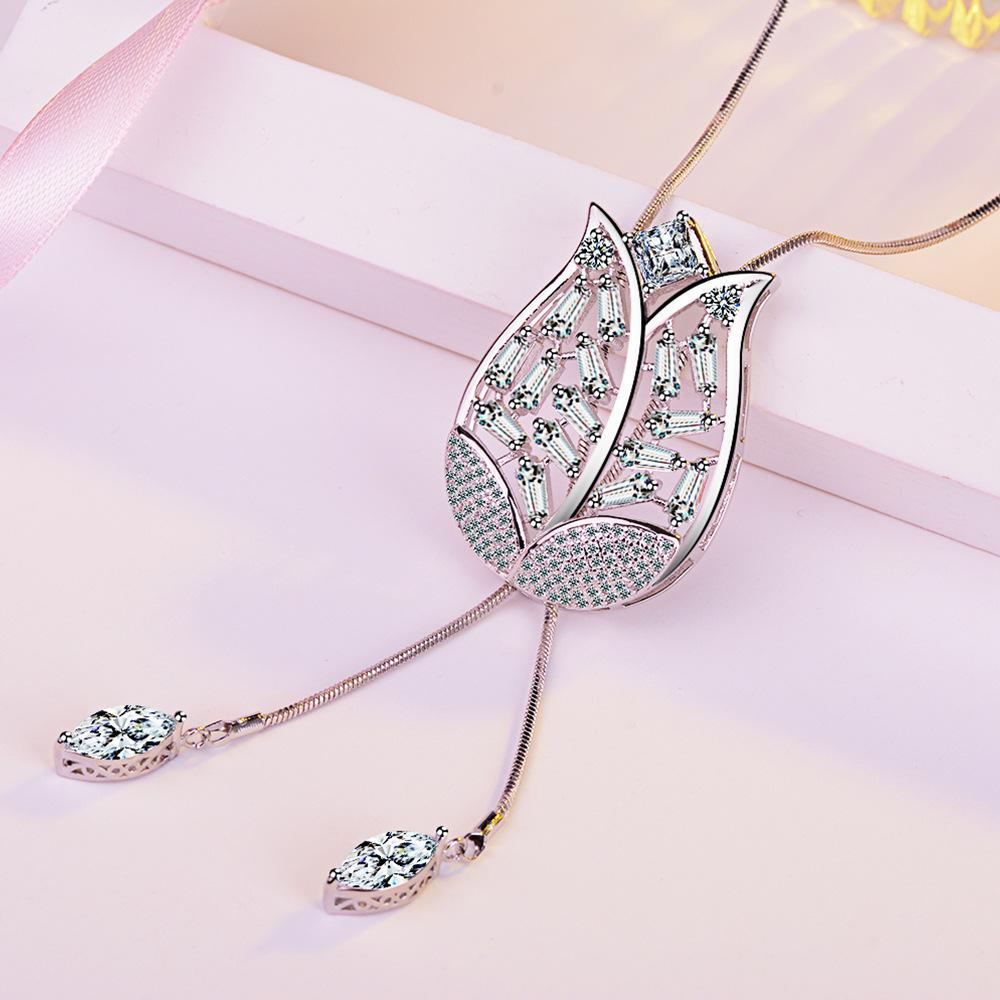 Fashionable and Elegant Tulip Autumn and Winter Zirconia Sweater Chain Female Fashion Hundred with Long Flower Necklace Temperament Accessories