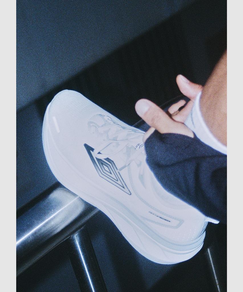 Umbro Recordriven (Recordriven) White (Uq323Rpr81) (B Type)
