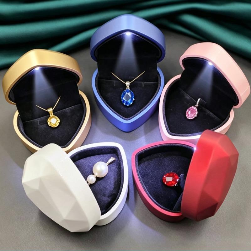 Creative Heart-shaped LED Diamond Ring High-end Illuminated Necklace Gift Boxes Proposal Gift Packaging Jewelry Boxes