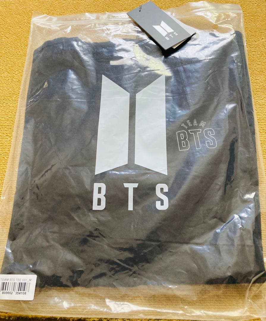 

[Б/У] Футболка BTS TEAM TEE 001 Чонгук