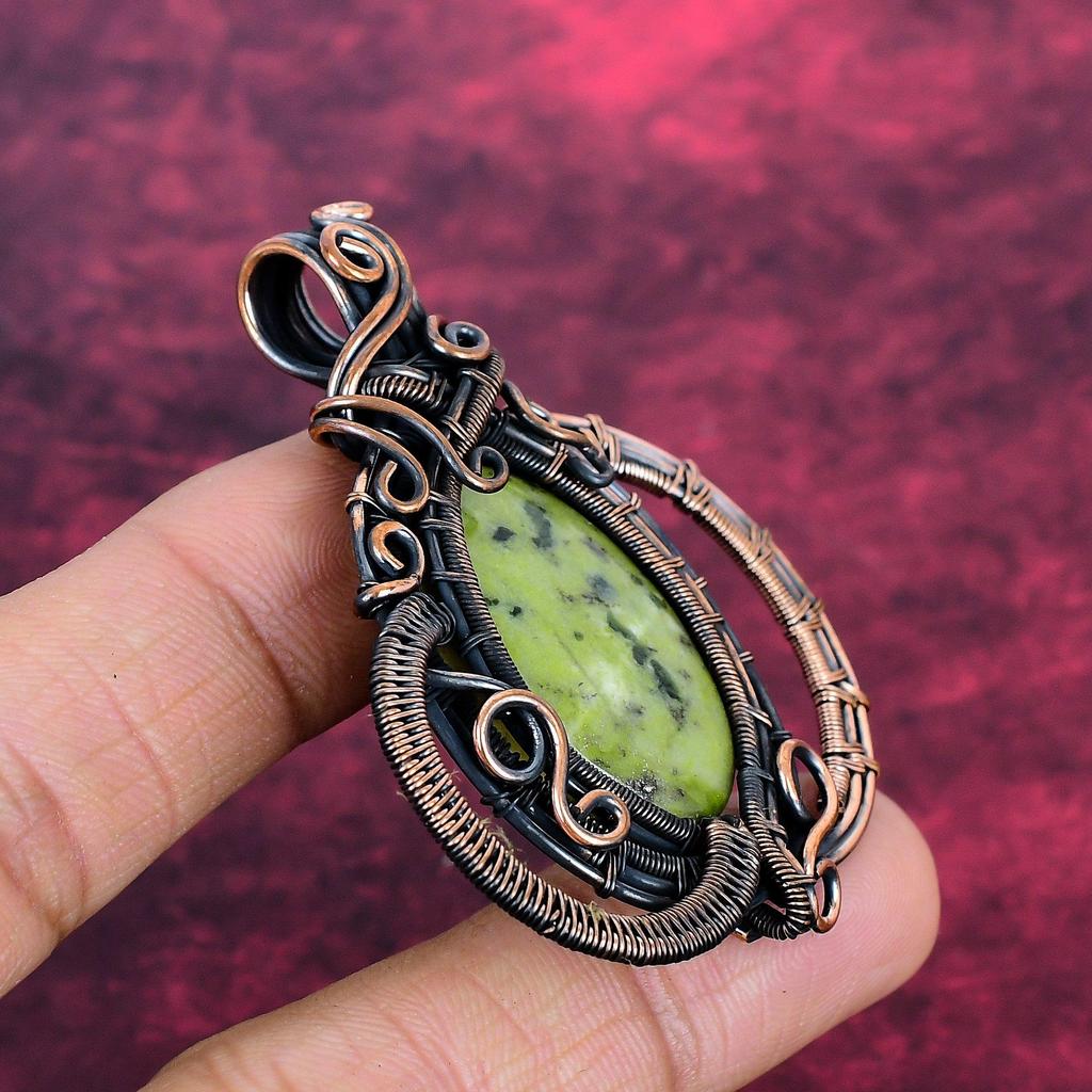 Serpentine Gemstone Pendant Copper Wire Wrapped Decent Jewelry Gifts For Mother