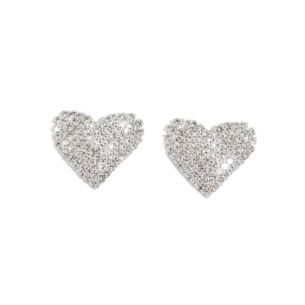 Fashionable heart-shaped earrings with a high-end feel, simple and versatile, light luxury and cool style earrings for women