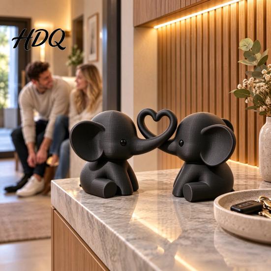 Heart Shaped Figurines Elephant Couple Ornaments Matte Resin Statue for Living Room Sweet Bedroom Decor Wedding Decor Romantic Desktop Sculpture