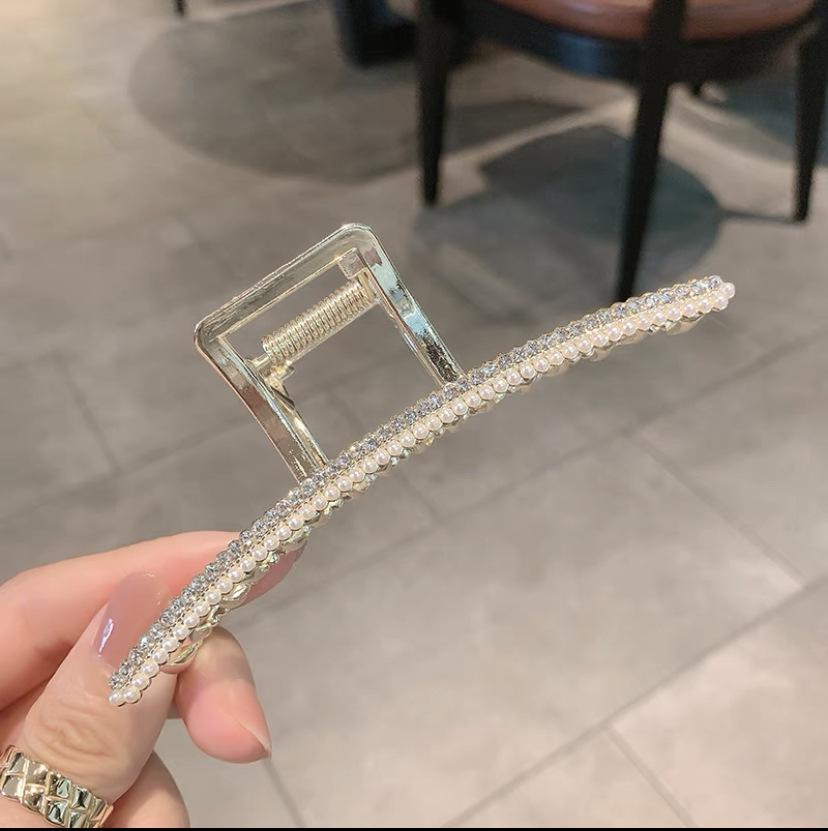 High-End Large Metal Claw Hair Clip for Women - Elegant Updo Accessory