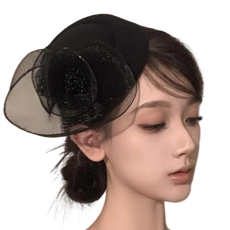 

Clip On Fascinator Hat with Lace Fower Derby Headwear For Cocktails Party Gathering Dressingup Women Photography Headwear