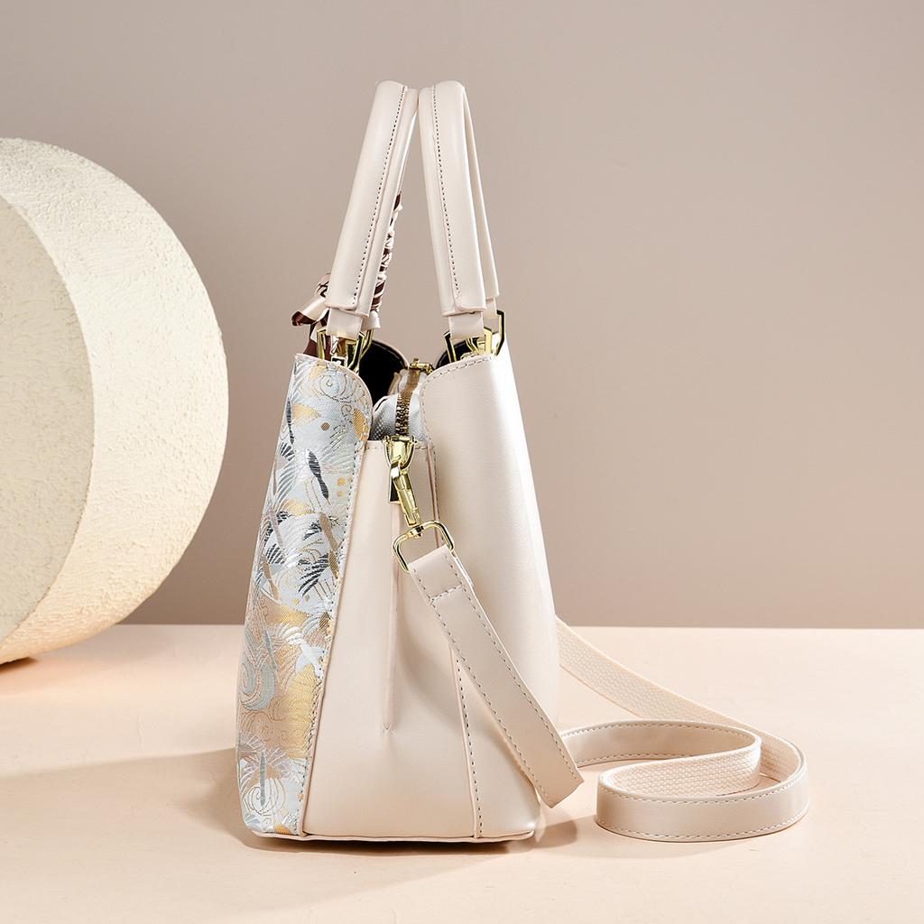 New Chinese Style Crane Embroidery Daily Handbag For Mothers, Elegant All-Match Top Handle Crossbody Festival Present