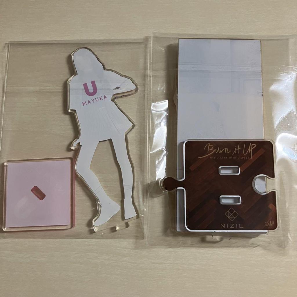 [USED] NiziU Acrylic Stand Mayuka