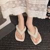 Fashion Low Heel Flip-flops Women's Fashion Square Head Clip Toe Beaded Soft Soled Non-slip Wear-resistant Flat Shoes