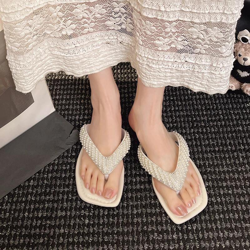 Fashion Low Heel Flip-flops Women's Fashion Square Head Clip Toe Beaded Soft Soled Non-slip Wear-resistant Flat Shoes