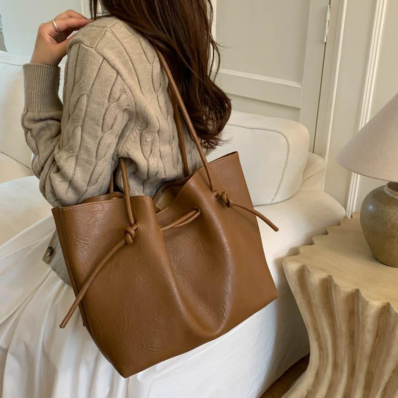 PU Tote Bag with Drawstring Closure Large Capacity Fashion Shoulder Bag