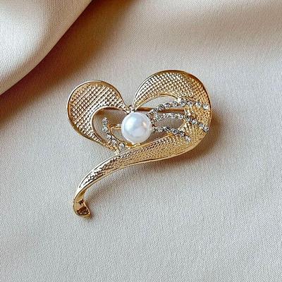Spilla a Forma di Cuore Vintage da Donna Perla Strass Amore Ufficio Festa Spilla Pin Regalo Accessori Festa Casual