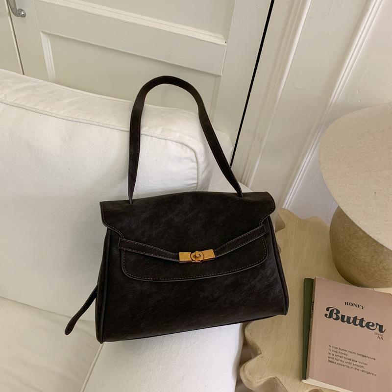 

Винтажная матовая сумка 2025 новая высококлассная женская сумка через плечо и мессенджер для通勤, большая вместительная рабочая сумка-тоут эбеновый