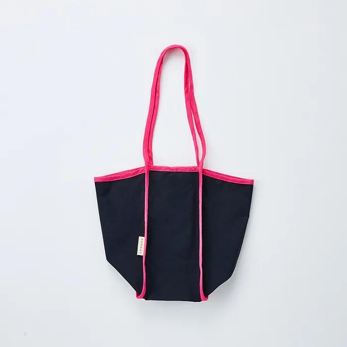 Safe Sunday Strap Shoulder Bag S (Deep Navy/Hot Pink)