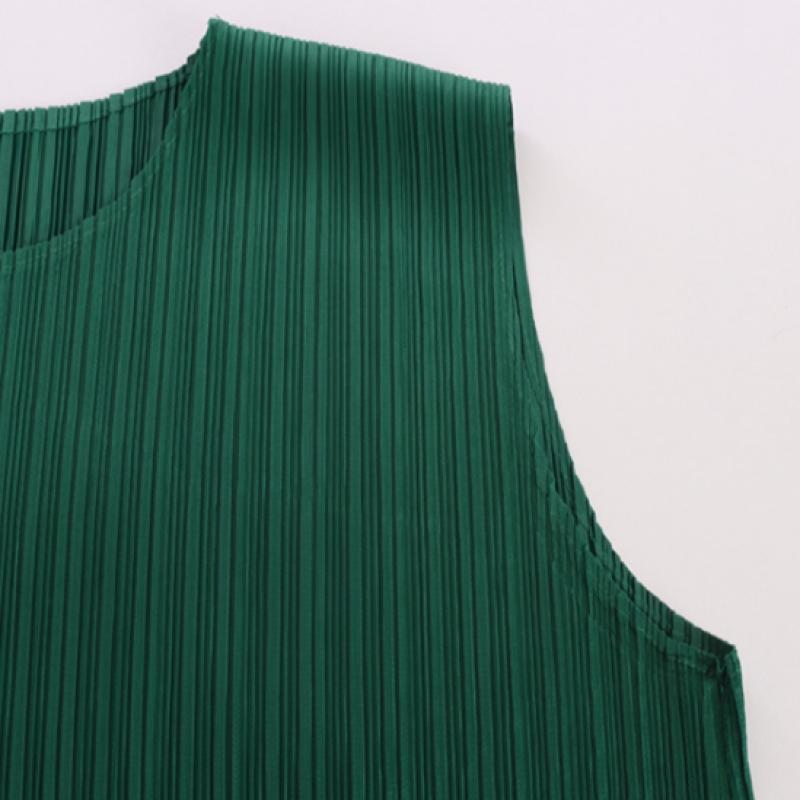Shop Women A Line pleAted Sleeveless Round Neck Dress Indypink Ble Wdr 1747