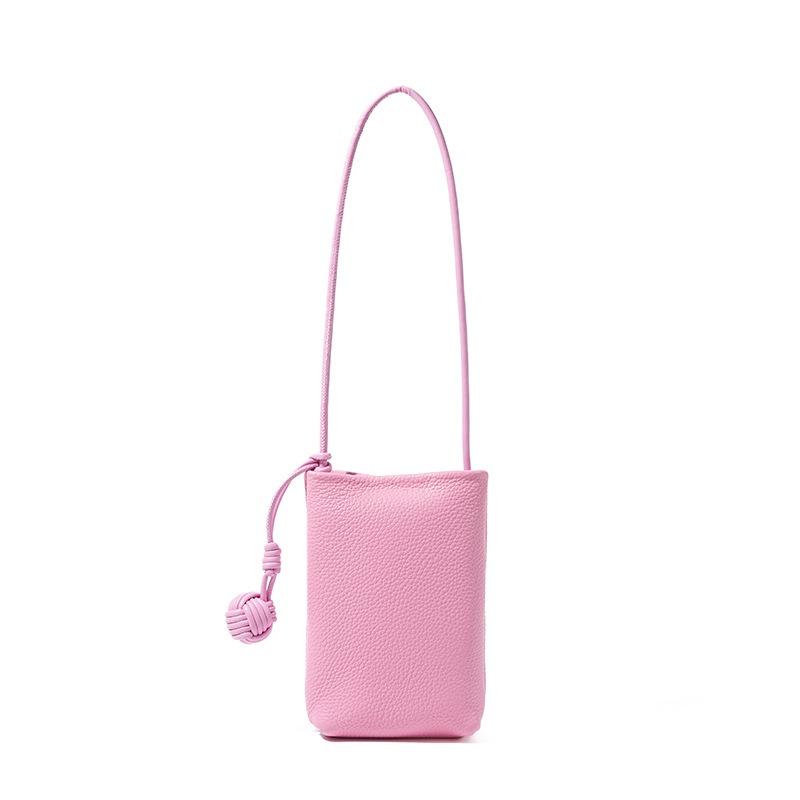 Hot-selling women's bags, high-end commuting versatile messenger bags, change bags, mobile phone bags, small bags, vertical leather mobile phone bags.