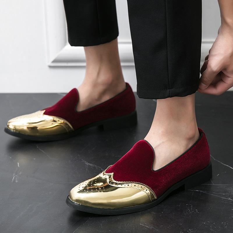 New Britain Gentleman Royal Pointed Velvet Brogue Leather Shoes For Men Fashion Designer Casual Loafers Formal Dress Footwear