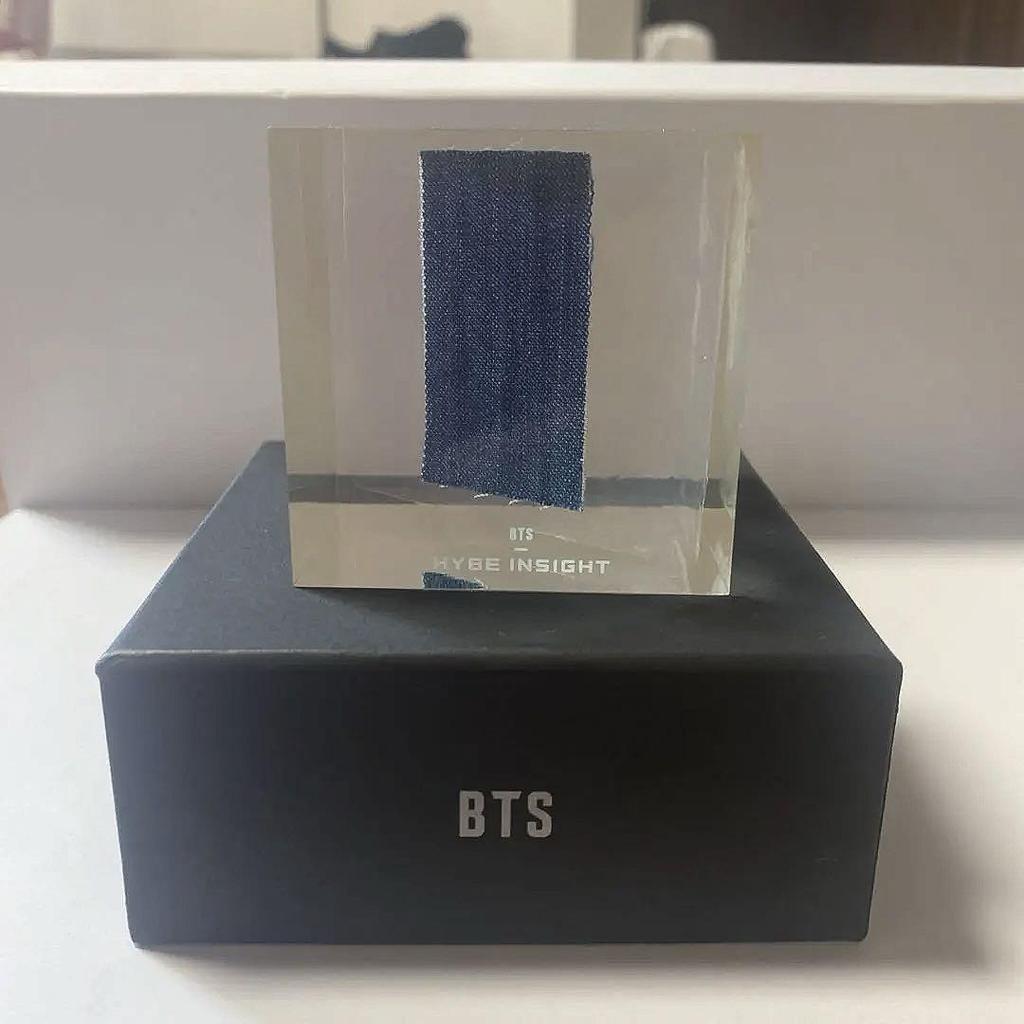[USED] BTS Bangtan Boys Costume HYBE Visitor Exclusive Cube