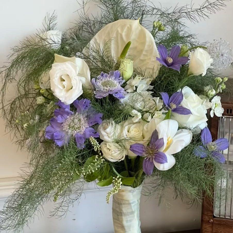 Korean Mori Style Small Fresh Bridal Bouquet for Wedding and Photography