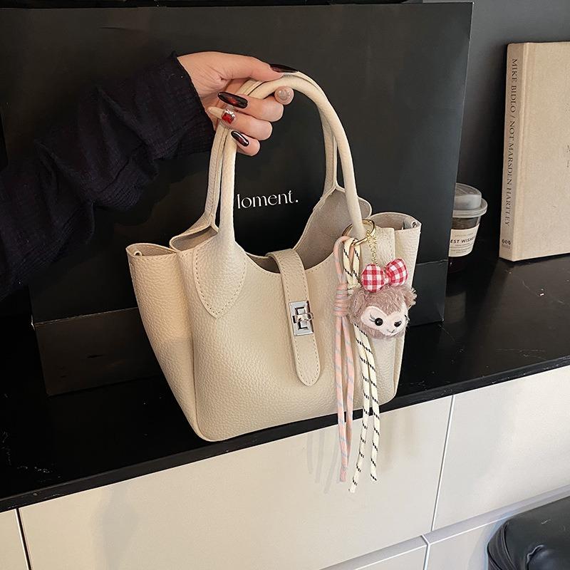 Niche Portable Vegetable Basket Bag Women's Spring New Trendy Fashion Bucket Bag Versatile Messenger Bag