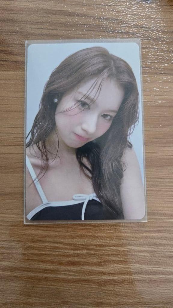 [USED] TWICE DIVE Sana Edition Trading Card Sana Puku Face
