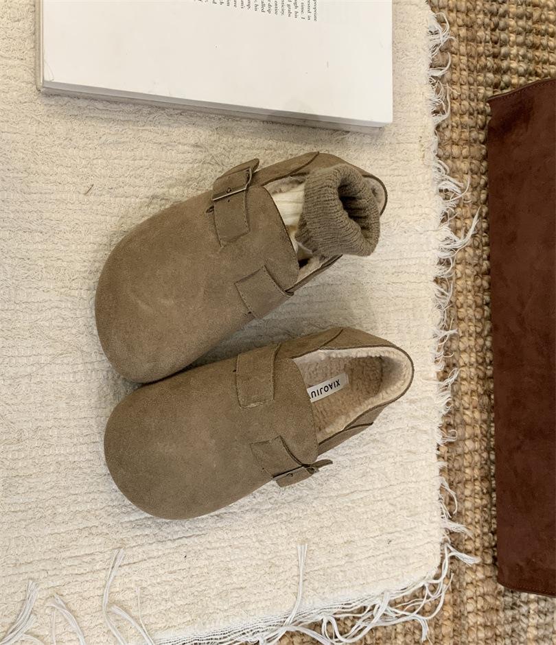 Retro Doudou Shoes Women's Velvet 2025 Autumn and Winter New Simple Soft Sole Round Head Flat Bottom Casual One-pedal Women's Single Shoes