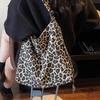Large-capacity Tote Bag, Fashionable Single-shoulder Shopping Bag, Stylish Single-shoulder Tutorial Bag