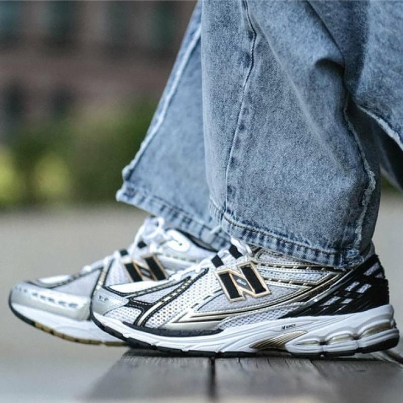 New Balance Galleria New Balance 1906 Sneakers Unisex M1906ra