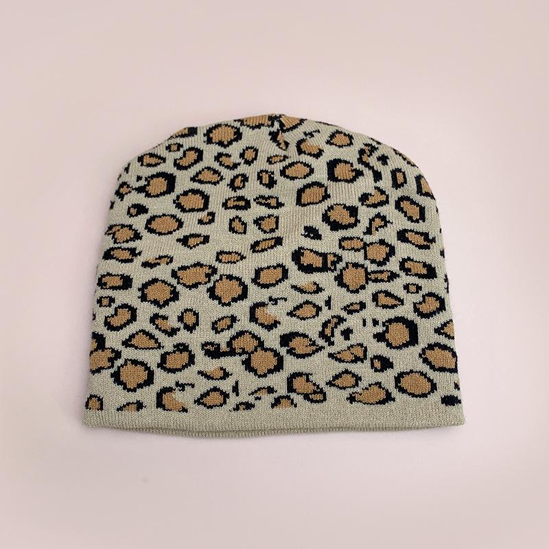 Purple color winter beanie caps manufacturer and supplier custom logo blank custom logo in stock beanies for sale