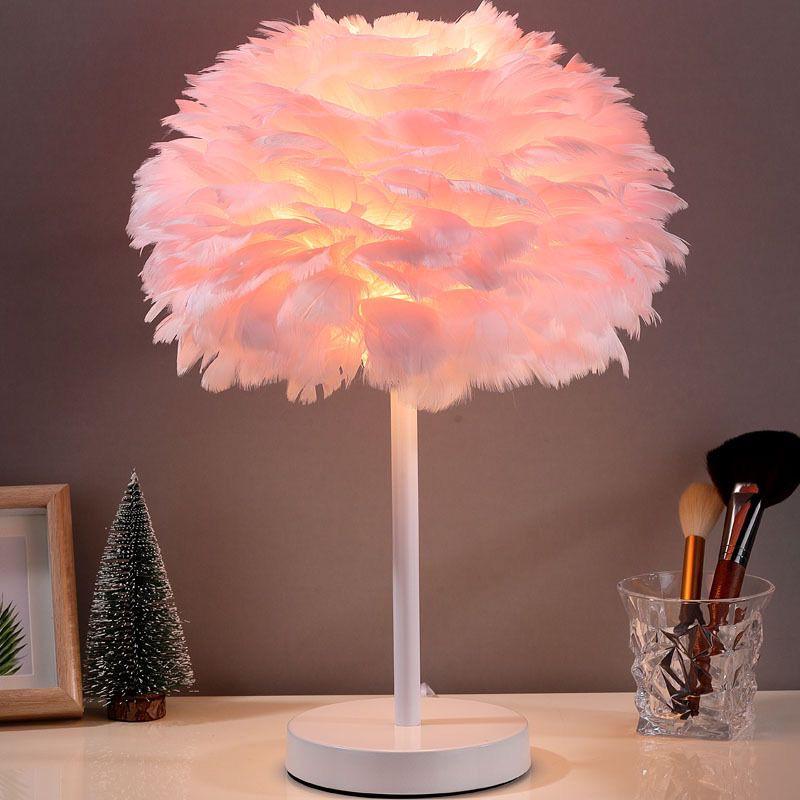 Nordic Modern High-Quality Romantic Bedside Table Lamp