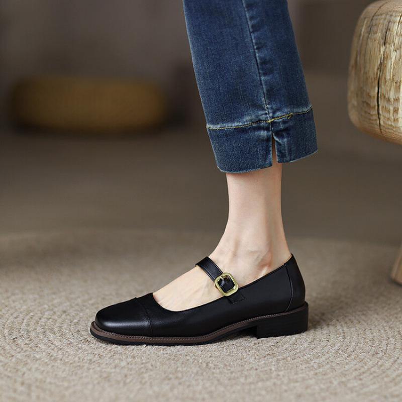 

New casual women s single shoes light mouth solid color round head buckle low heel flat heel comfortable large size shoes four seasons lazy shoes 39 чёрный