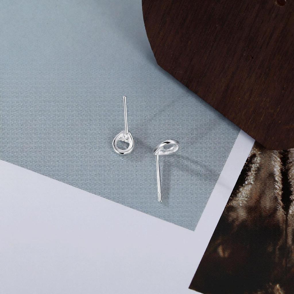S999 Sterling Silver Water Drop Stud Earrings, Elegant Pure Silver Design for Women, Fresh Style Ear Accessories.