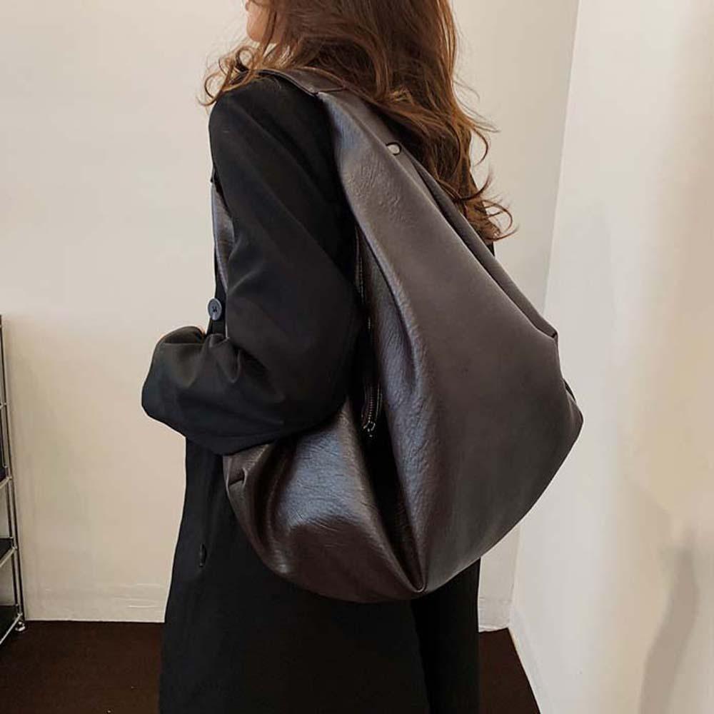 Retro Large Capacity Underarm Bag Japanese Style Versatile Commuting Handbag  School
