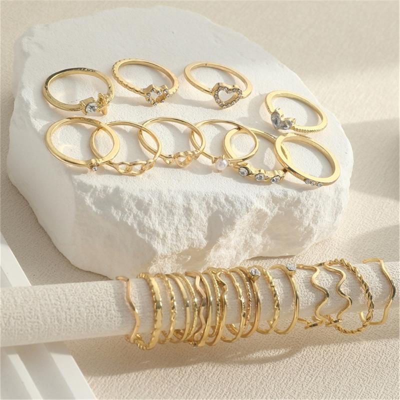 28 Pieces Love Heart Waving Rings Set Featuring Elegant Designs and Stylish Rhinestones for Fashionable Women Wear