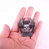 Vintage Totenkopf Brosche für Motorrad-Enthusiasten - Freigeist Accessoire